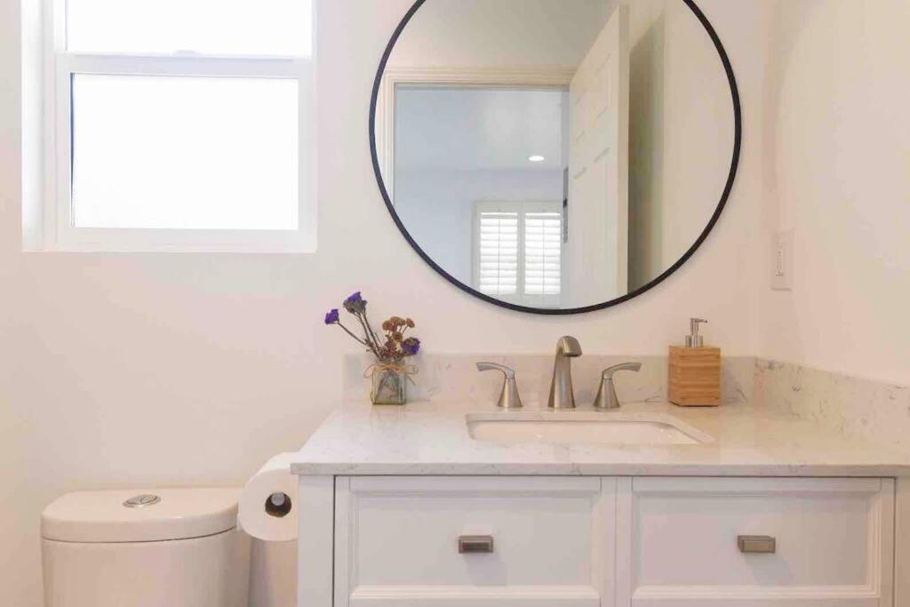The Cozy Oasis - A Renovated And Modern Studio Near Lax + Sofi + Beaches + Freeway Lawndale Zewnętrze zdjęcie